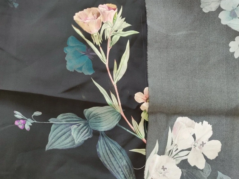 Cupón de tela con flores 134 x 96 nuevo – photo 2